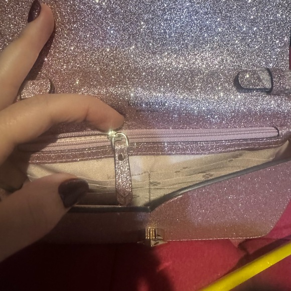 Kate Spade Nicola Shimmer Twistlock Chain Wallet - Picture 4 of 5